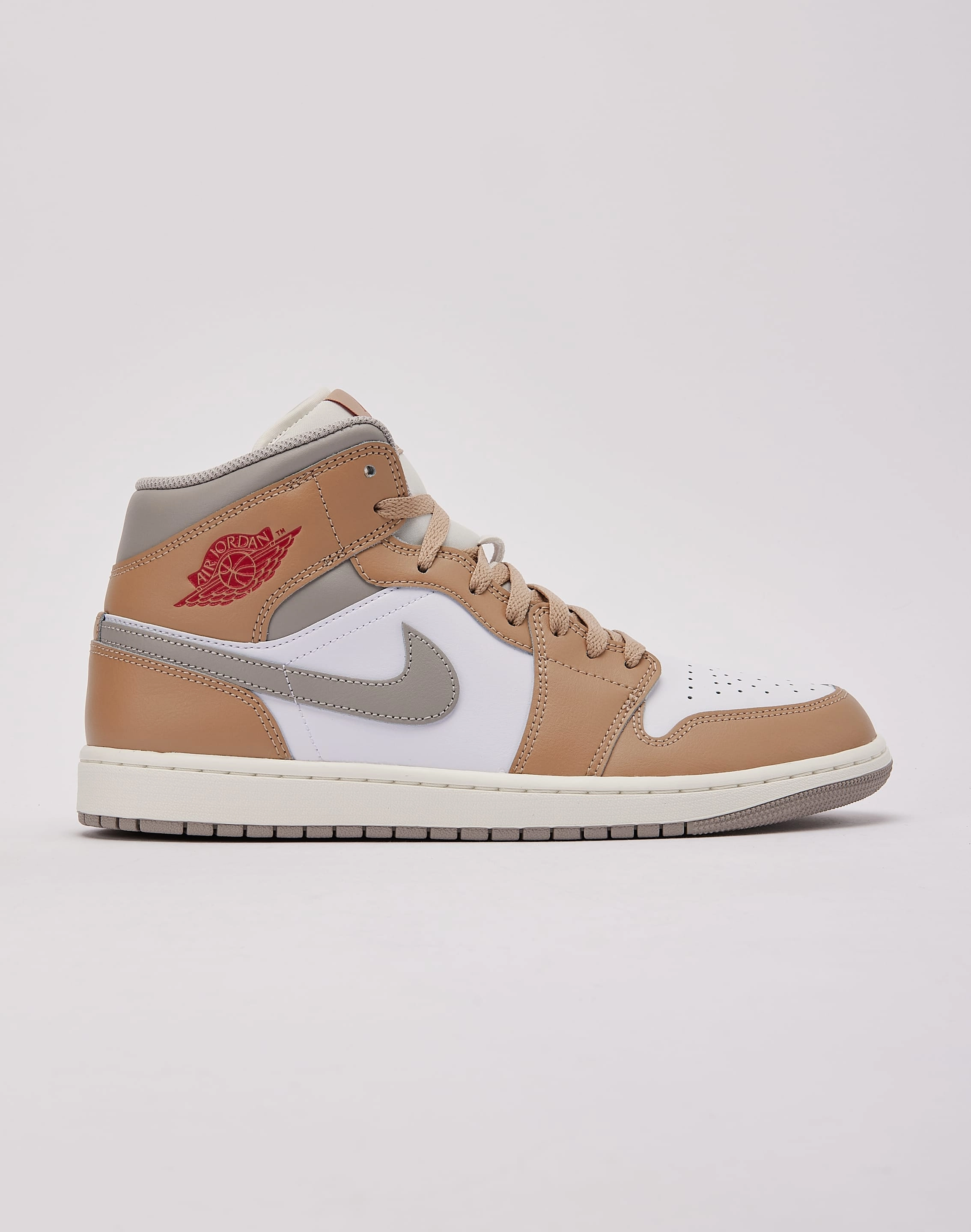 Jordan Air Jordan 1 Mid Bohemian style items Fashionable options