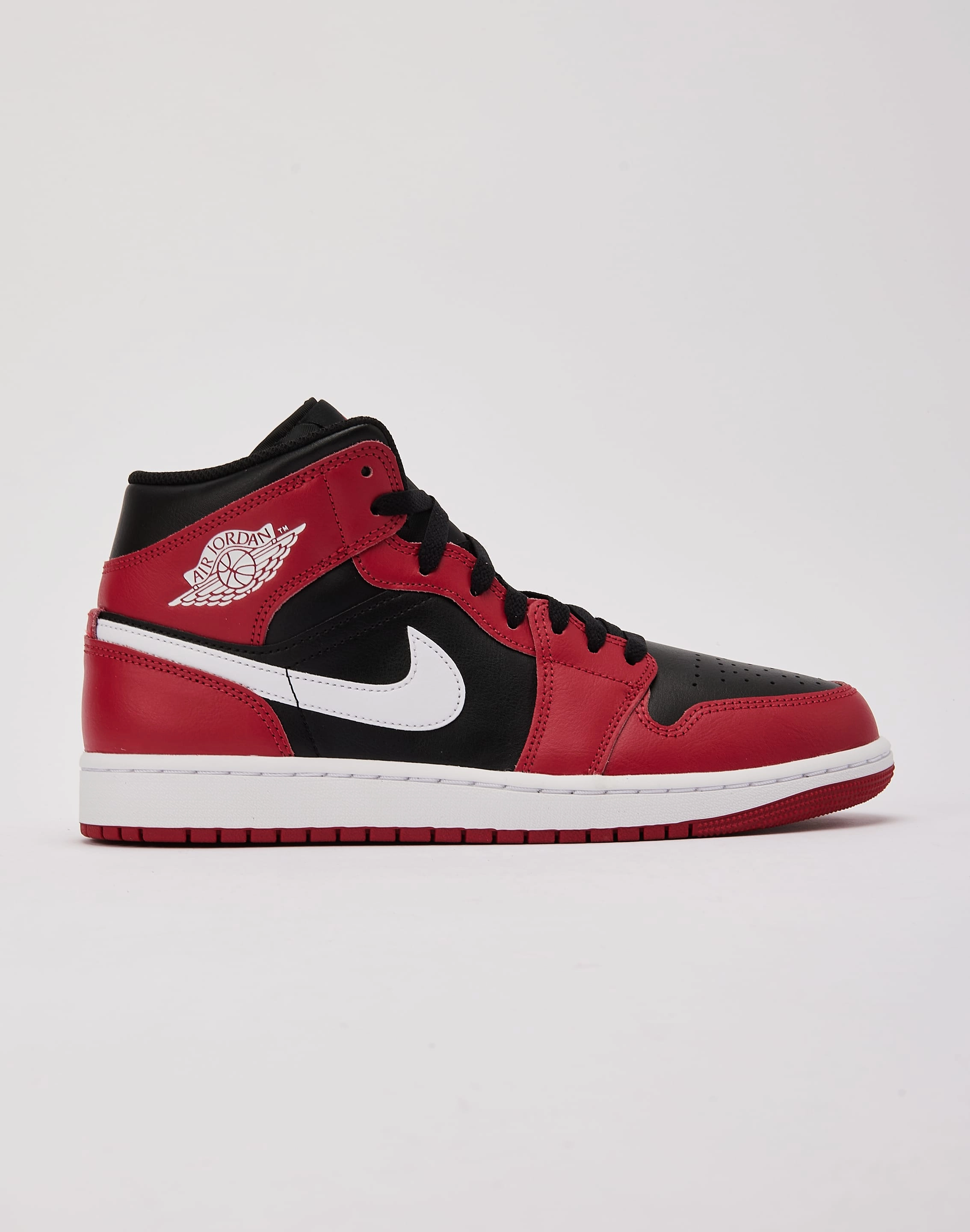 Jordan Air Jordan 1 Mid Fashion collections Classic fashion pieces