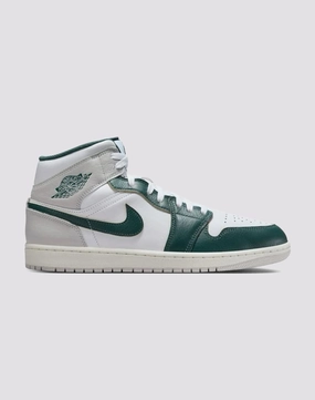 Jordan Air Jordan 1 Mid SE Fashion sizes Designer fashion items