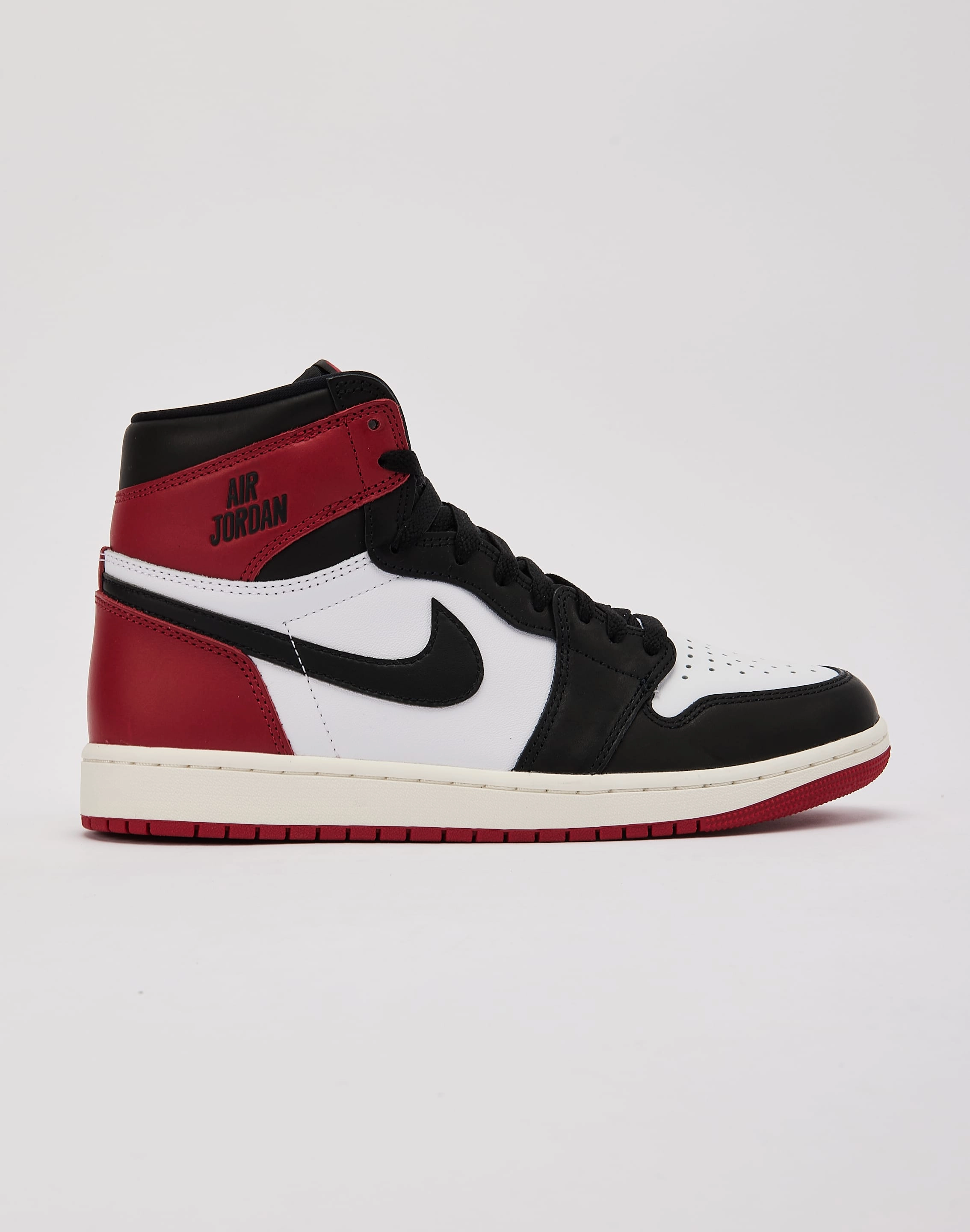 Jordan Air Jordan 1 Retro High OG 'Black Toe Reimagined' Fashion bloggers' picks Formal wear selections