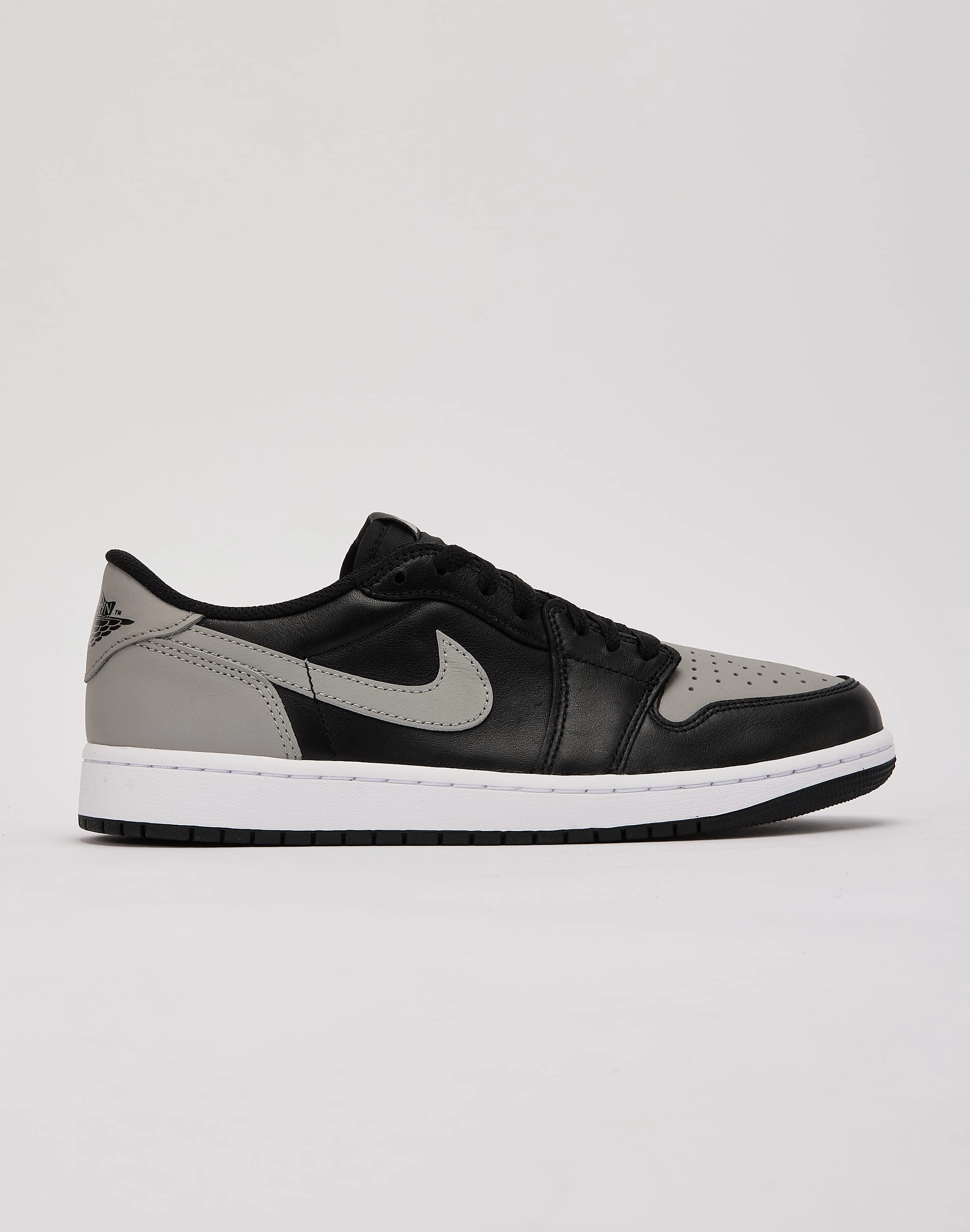 Classic fashion pieces Jordan Air Jordan 1 Retro Low OG 'Shadow' Formal wear selections