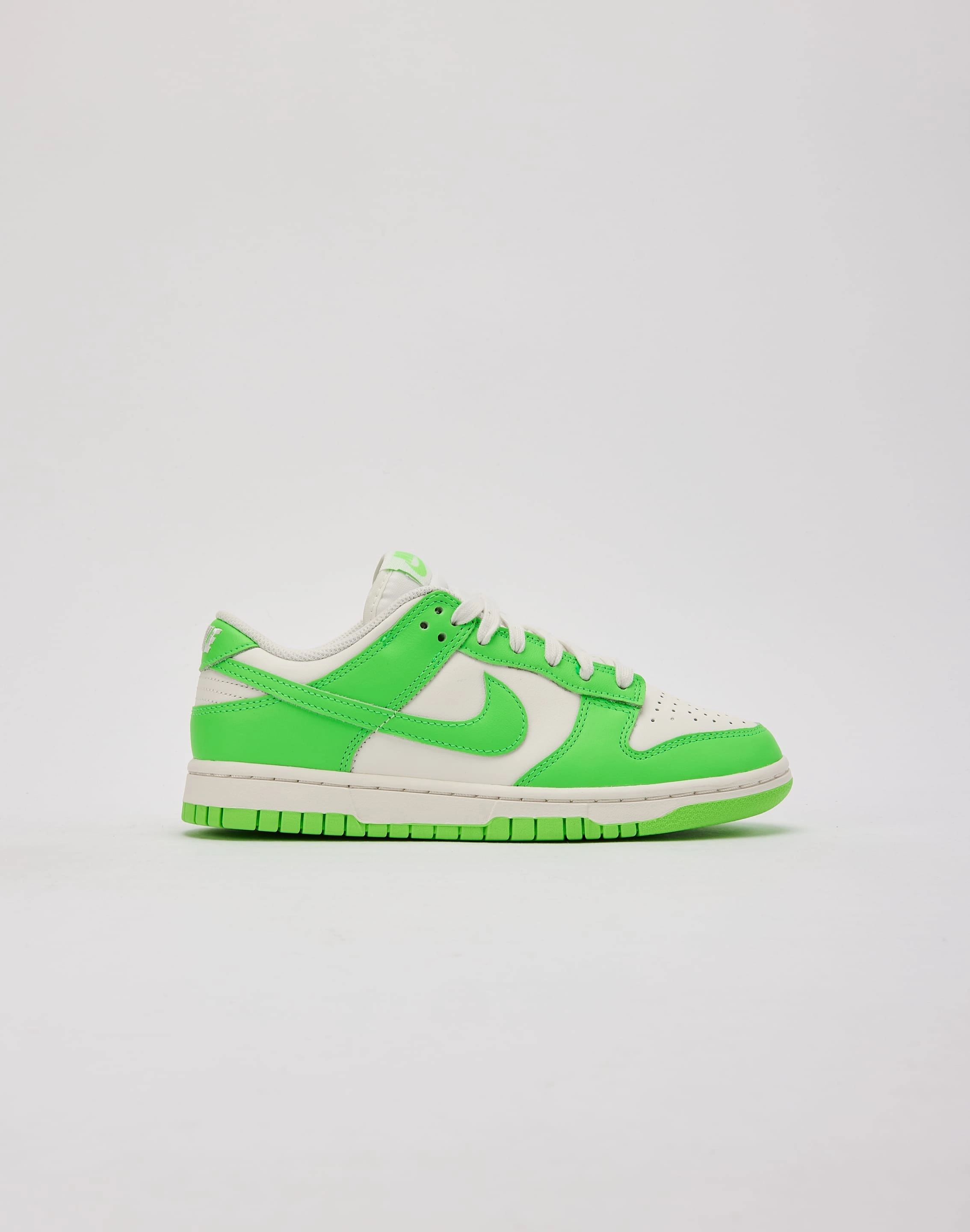 Lace - detailed fashion Nike Dunk Low Denim products