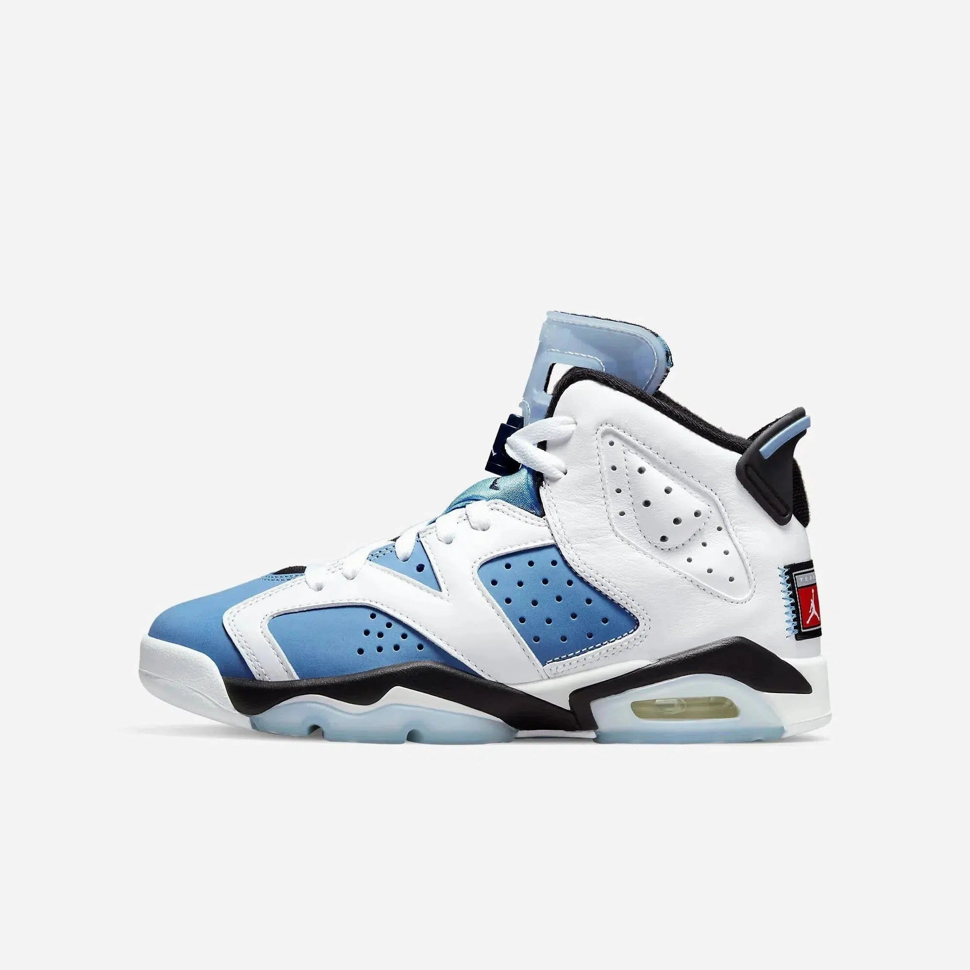 made for days (GS) Air Jordan 6 Retro 'White / UNC University Blue' (2022) 384665-410 minimal mode