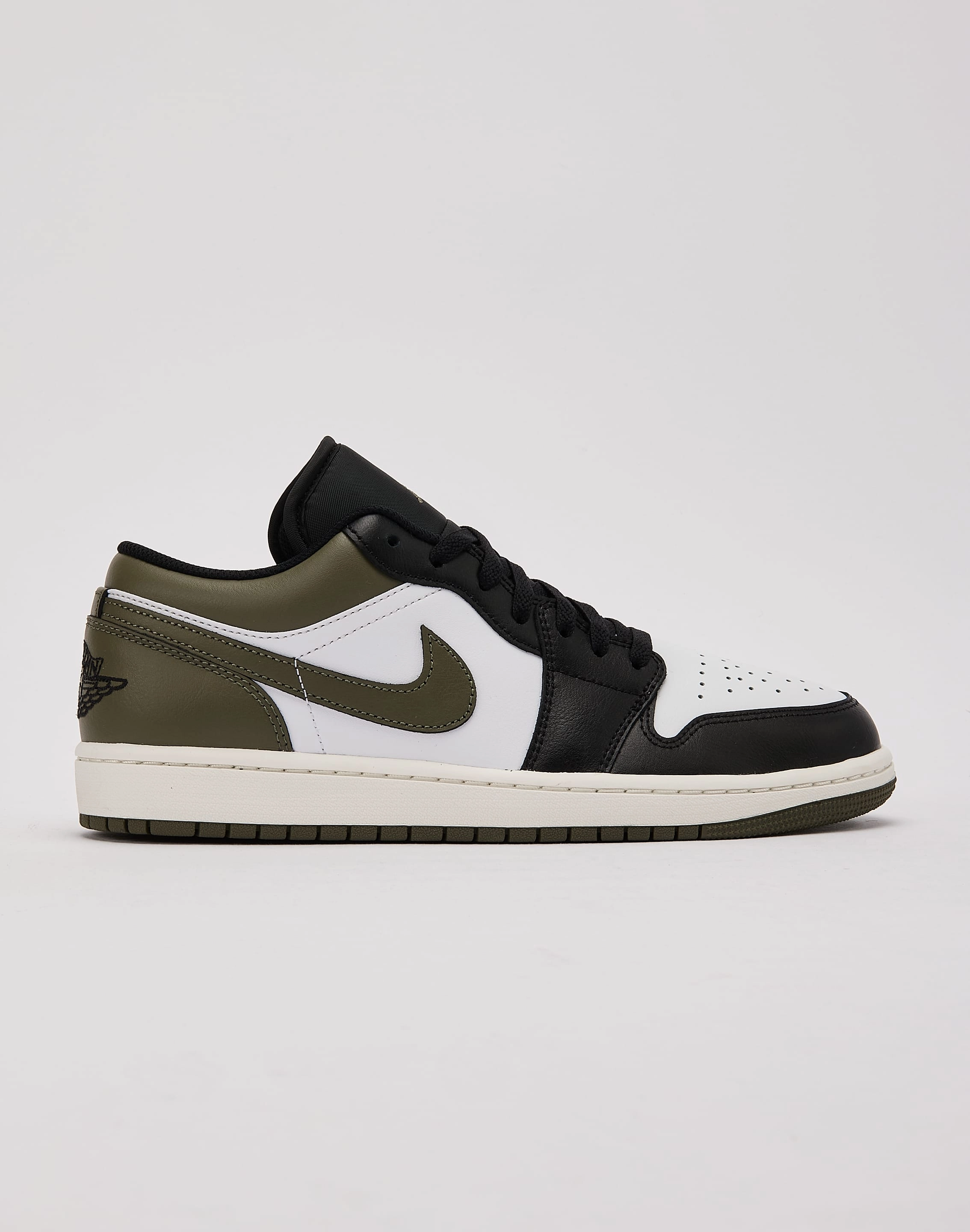 Military - inspired fashion Jordan Air Jordan 1 Low Recycled fashion materials