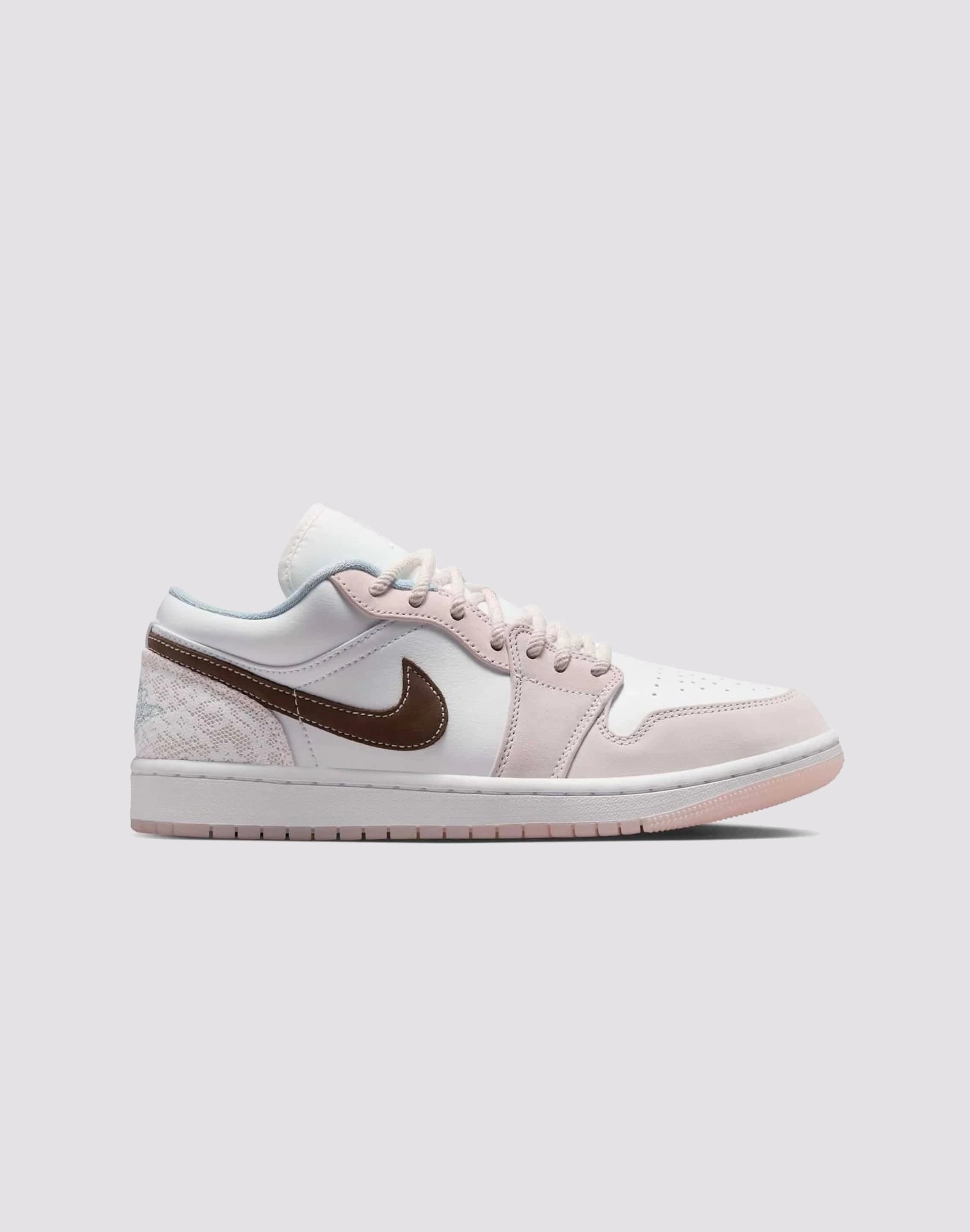 Minimalist fashion Jordan Air Jordan 1 Low Activewear gear