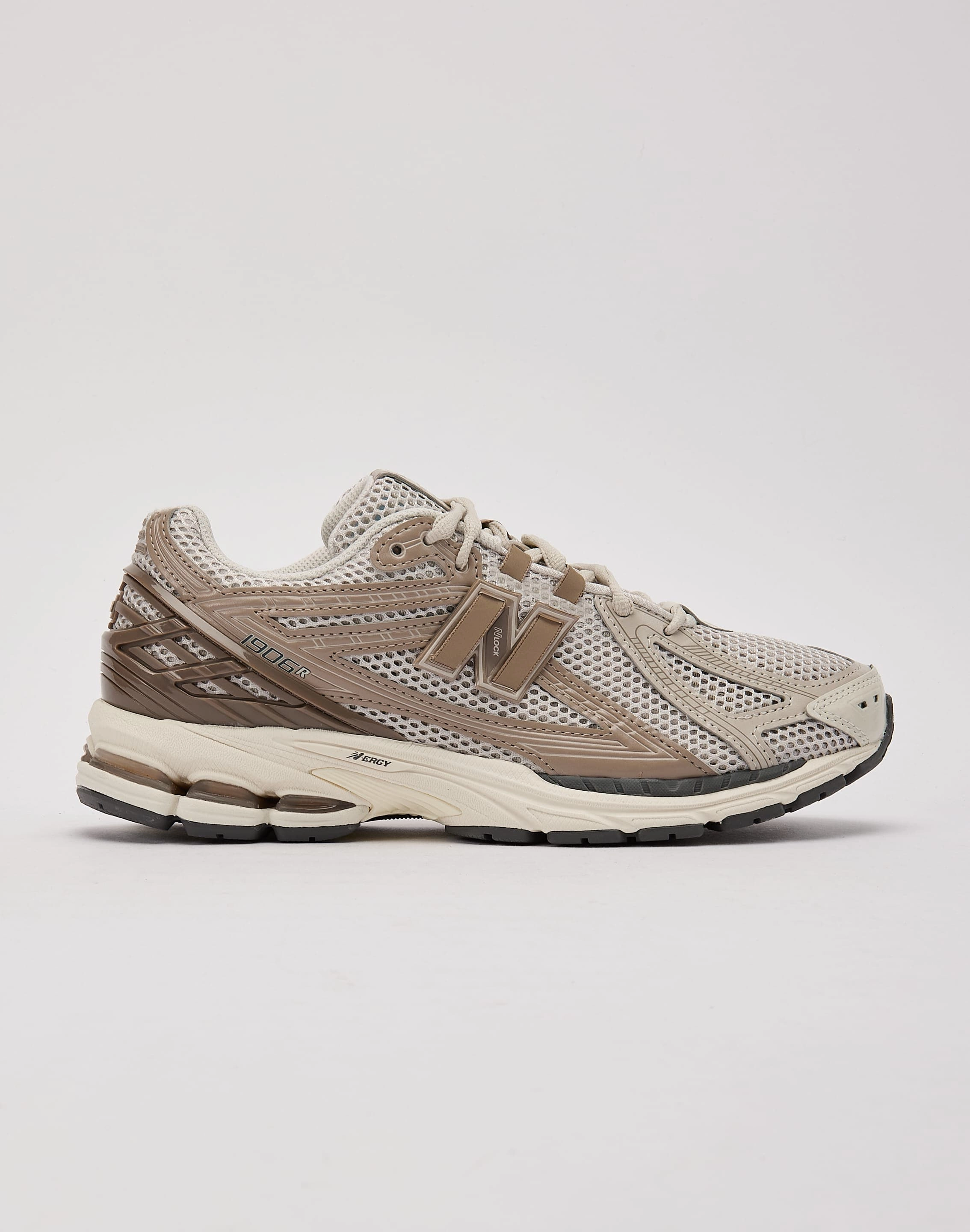 New Balance 1906R Fashion bloggers' picks Smart fashion (wearables)