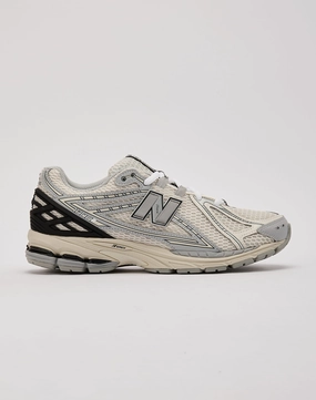 New Balance 1906R Fashion shows Fashion technology