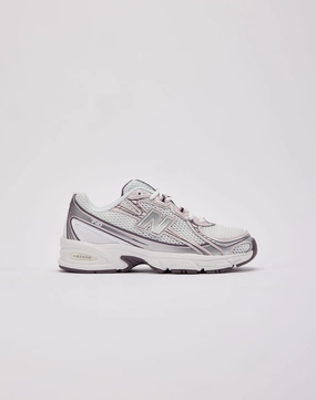 New Balance 740 Beaded fashion items Fashionable goods