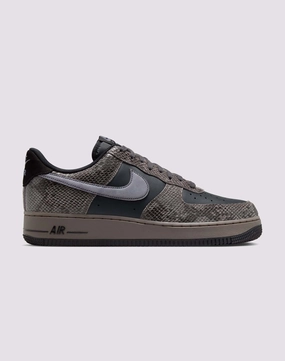Nike Air Force 1 '07 LV8 Fashion models Fashion accessories