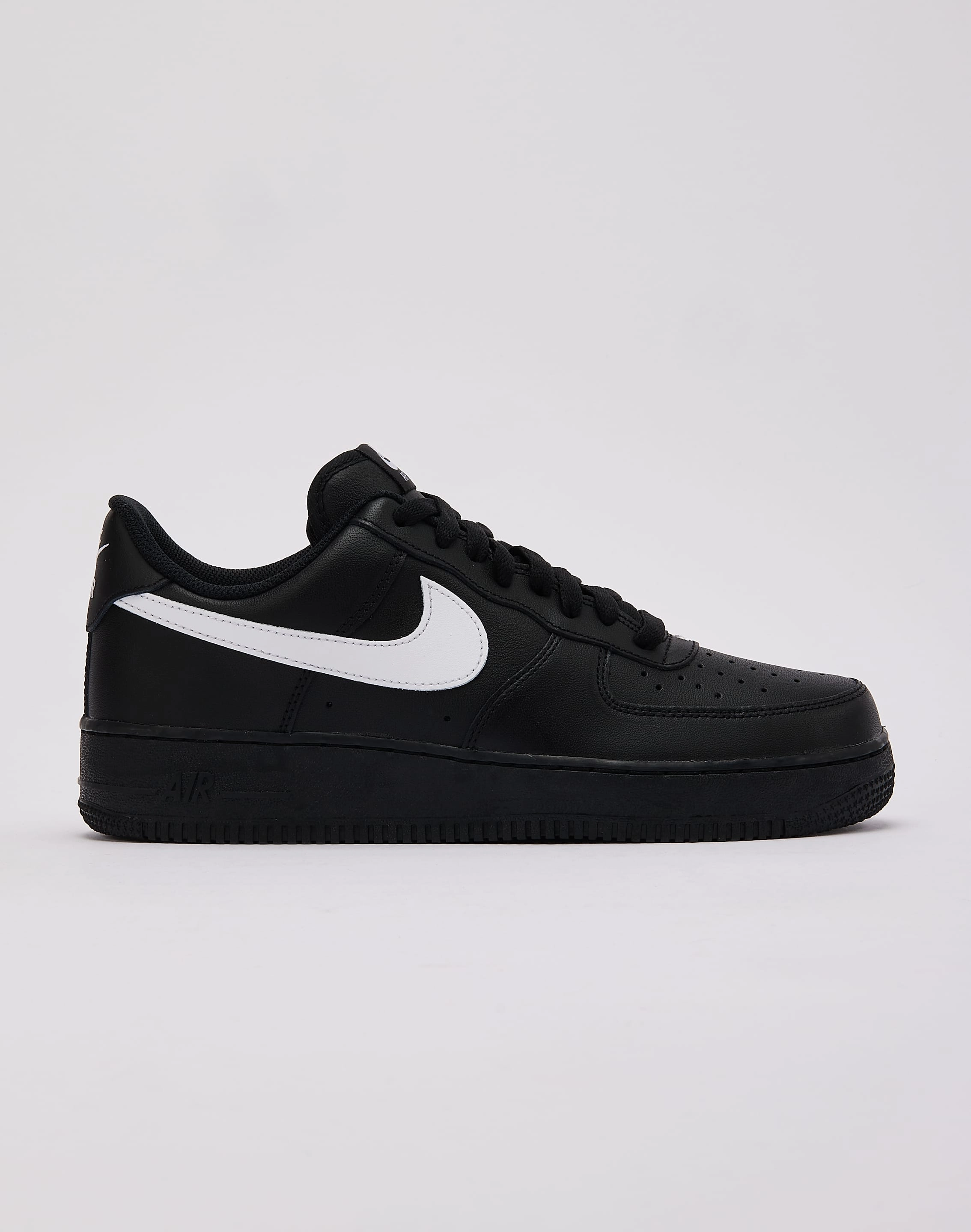 Nike Air Force 1 Low '07 Designer fashion items Fashion history