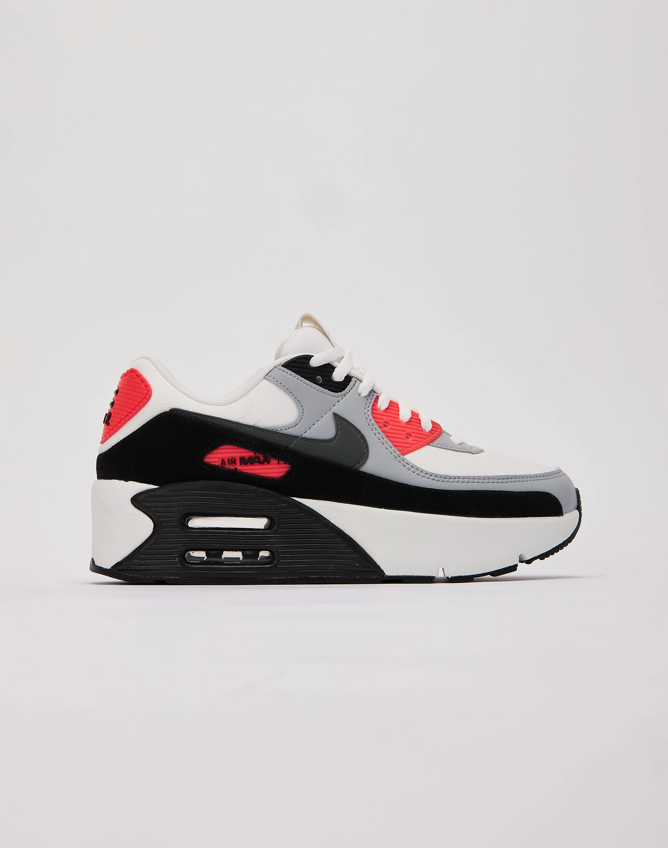 Nike Air Max 90 LV8 Fashion inspiration Fashion for all body types