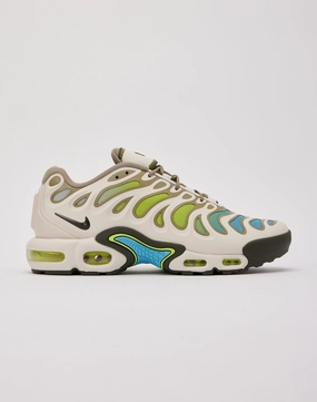 Nike Air Max Plus Drift Classic fashion pieces Nautical - themed fashion