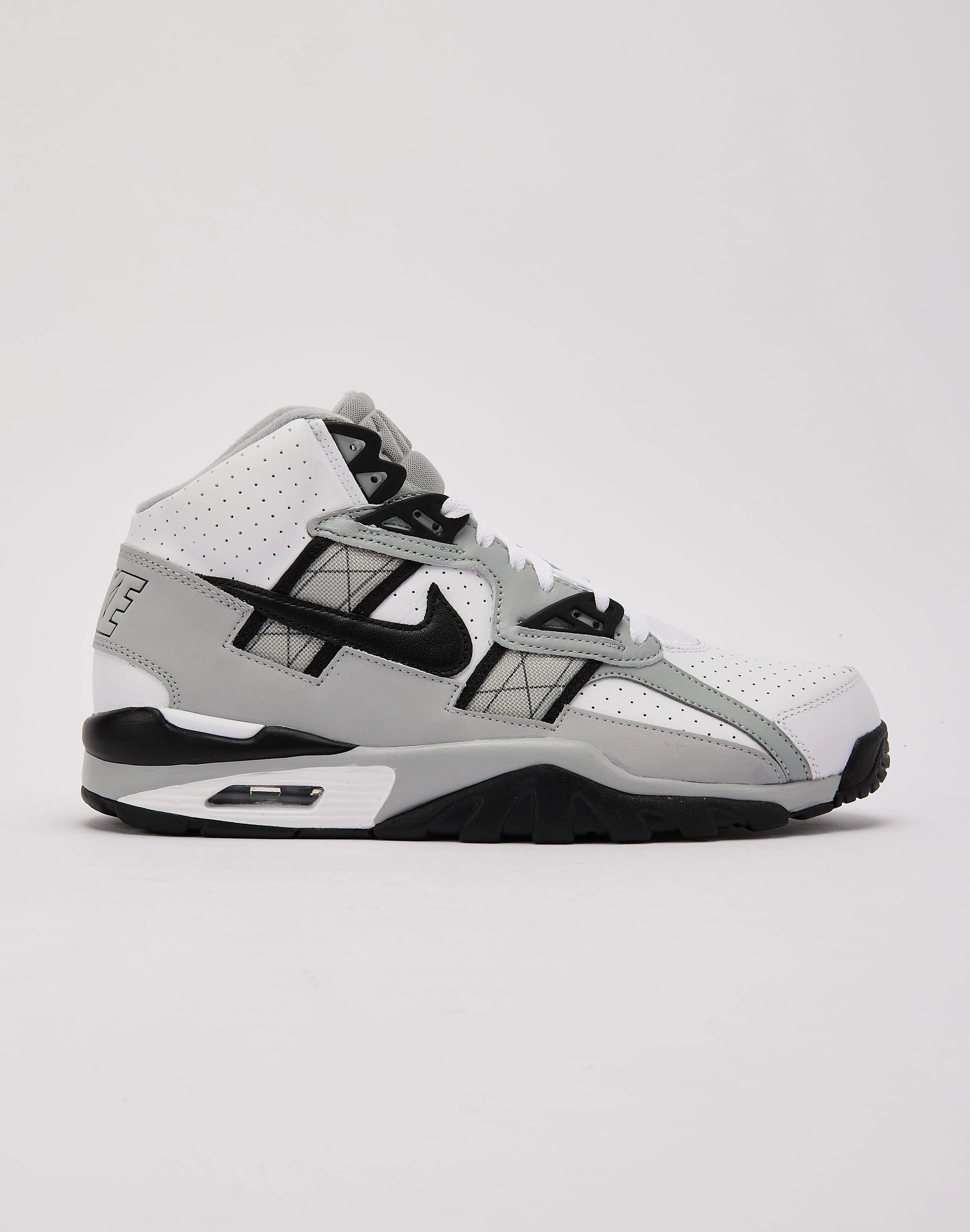 Nike Air Trainer SC High Classic fashion pieces Stylish products