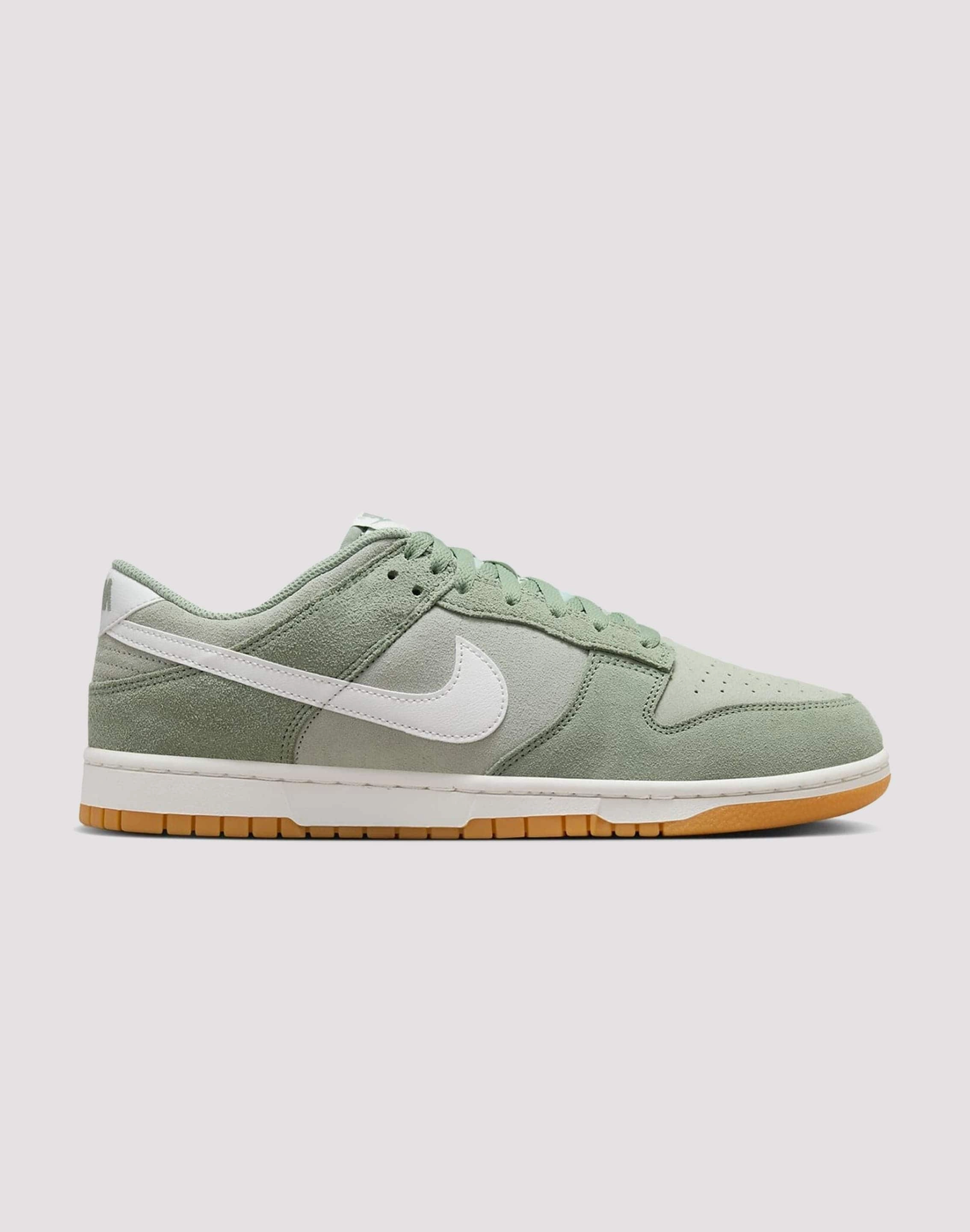 Nike Dunk Low SE Fashion customization Fashion for all ages