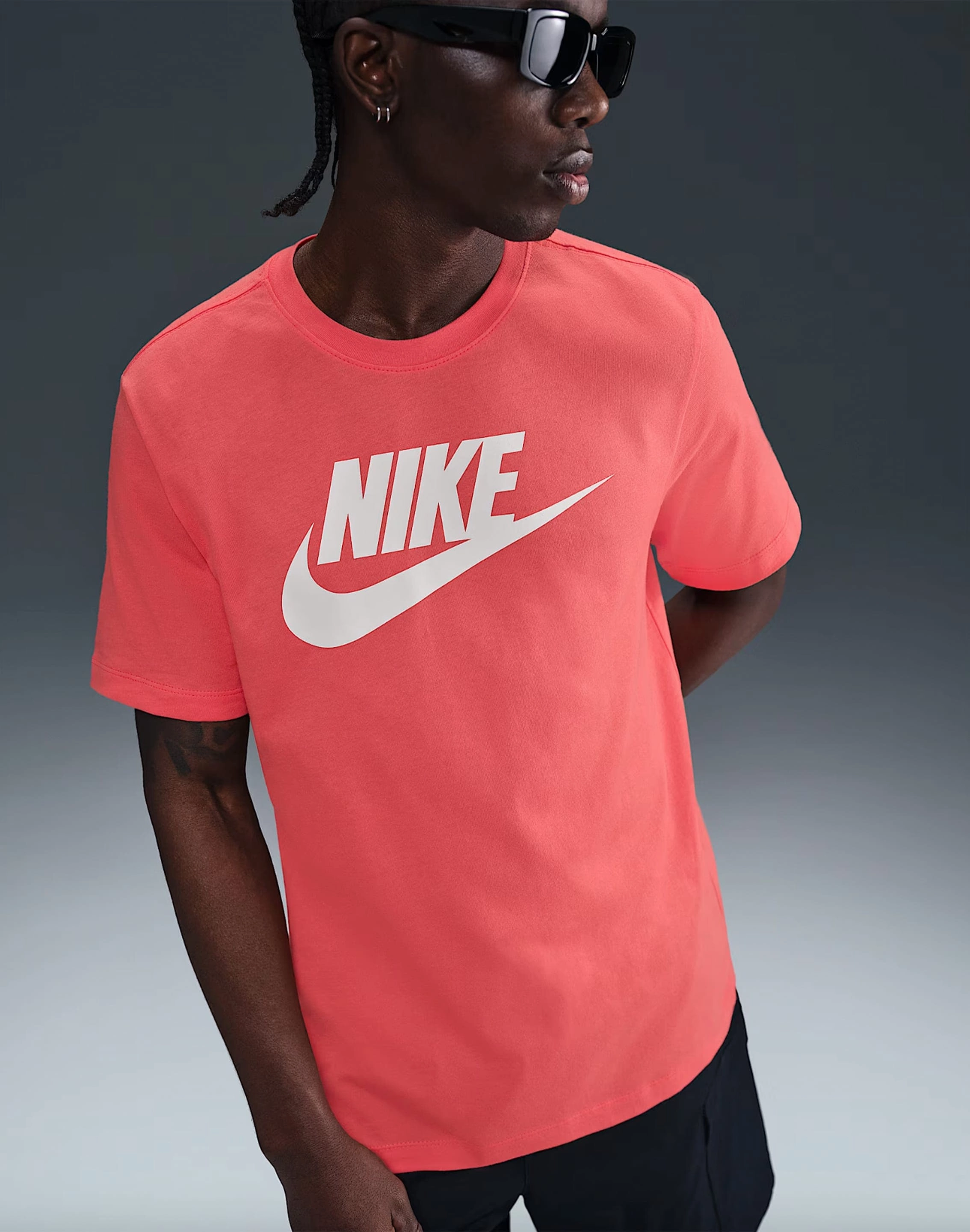 Nike Icon Futura Tee Silk - fabric fashion Smart fashion (wearables)