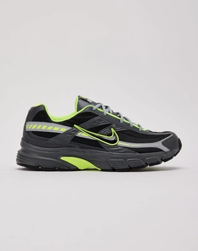 Nike Initiator Fashionable options Clothing assortments