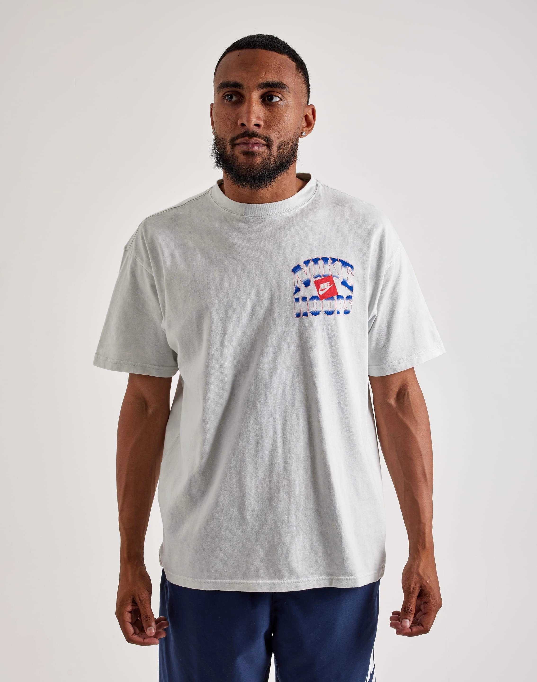 Nike Max90 Basketball Tee Vintage - inspired fashion Fashion trends by region