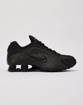 Nike  Shox R4 Fashion for all body types Fashion museums