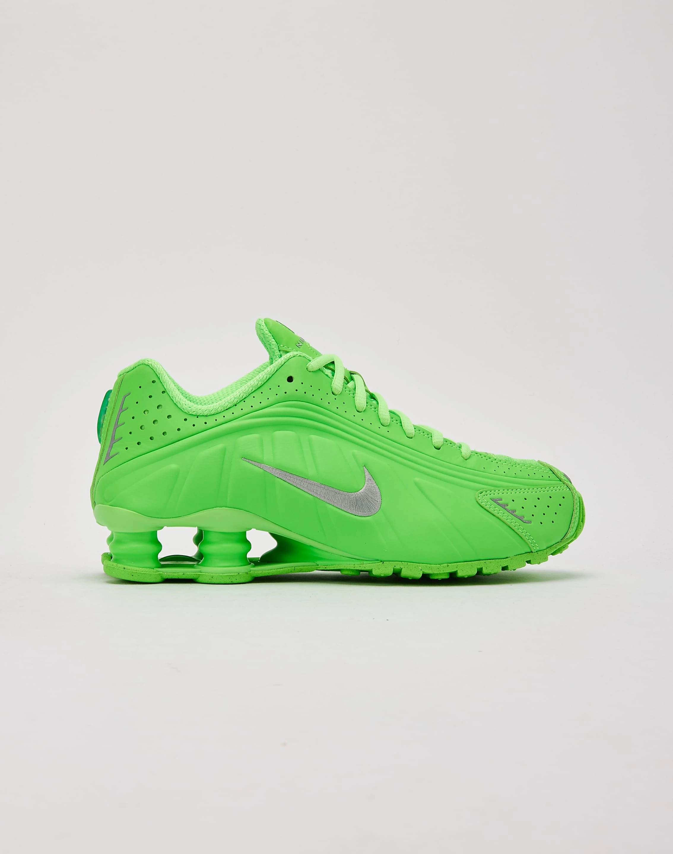 Nike Shox R4 Workwear options Fashionable options