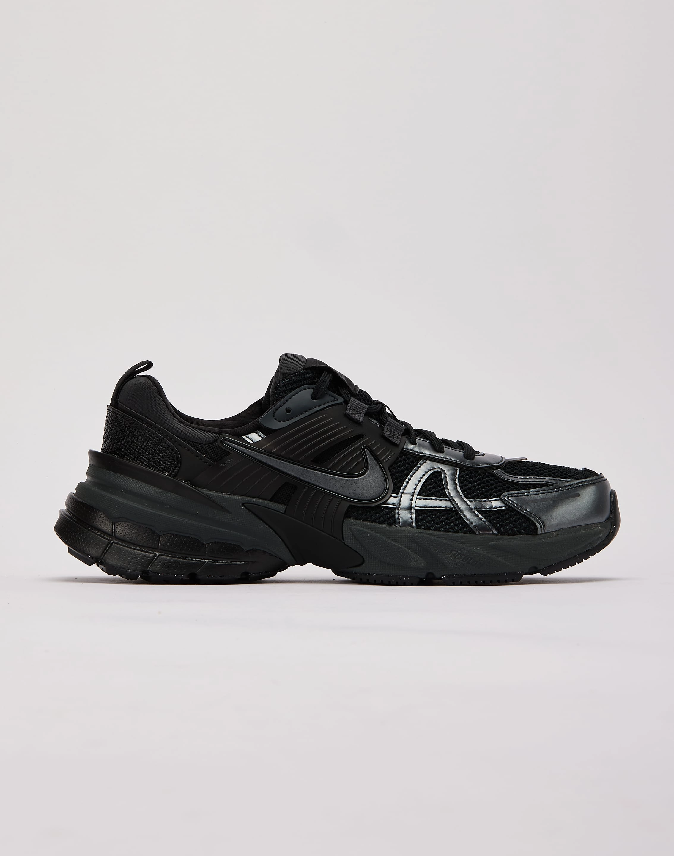 Formal wear selections Nike V2K Run Fashion technology