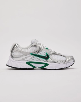 Nike V5 RNR Beachwear items Outerwear options