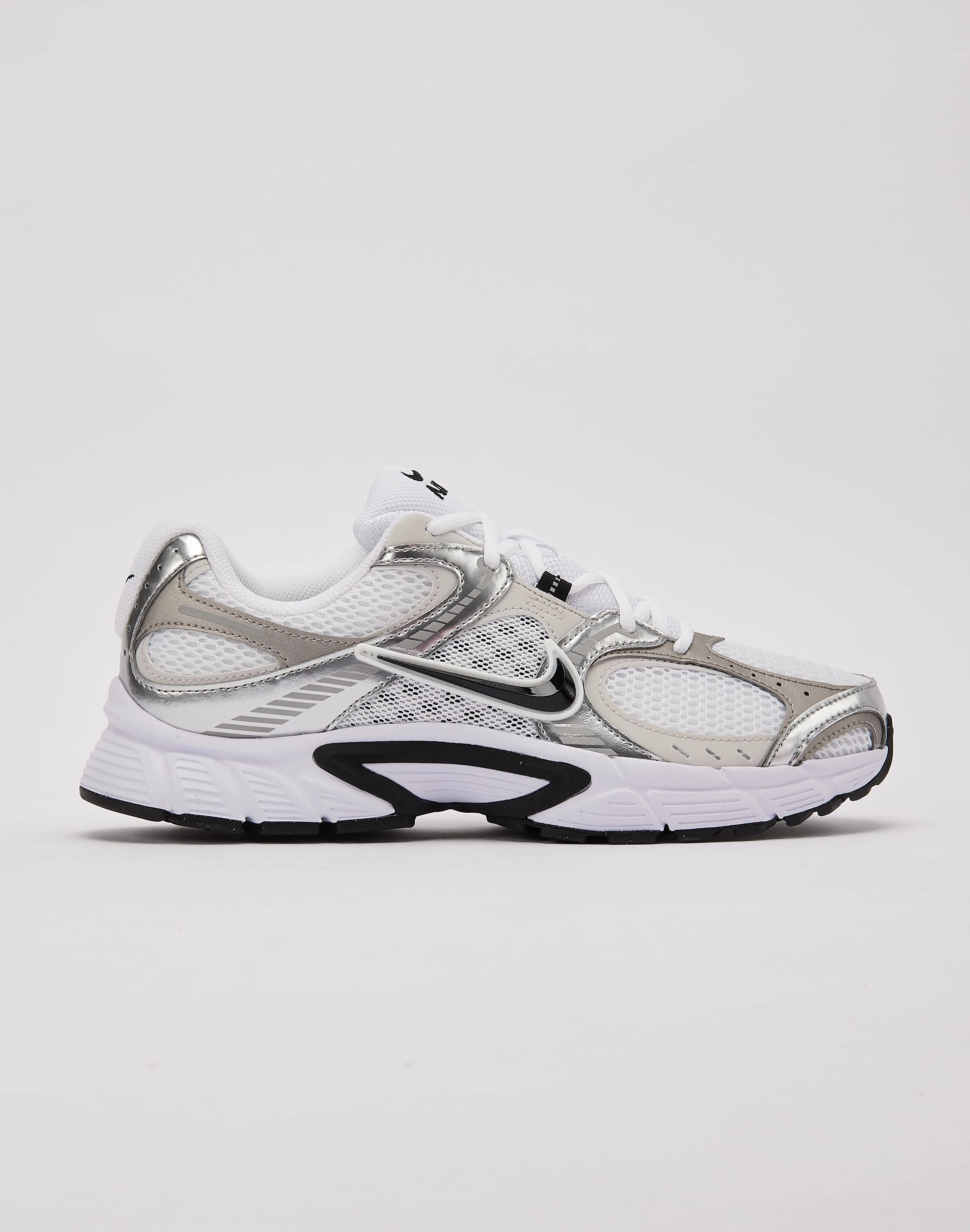 Nike V5 RNR Linen - crafted fashion Fashion photography