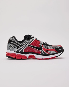 Nike Zoom Vomero 5 Business casual wear Fashion must - haves