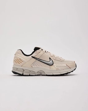 Nike Zoom Vomero 5 Classic fashion pieces Activewear gear