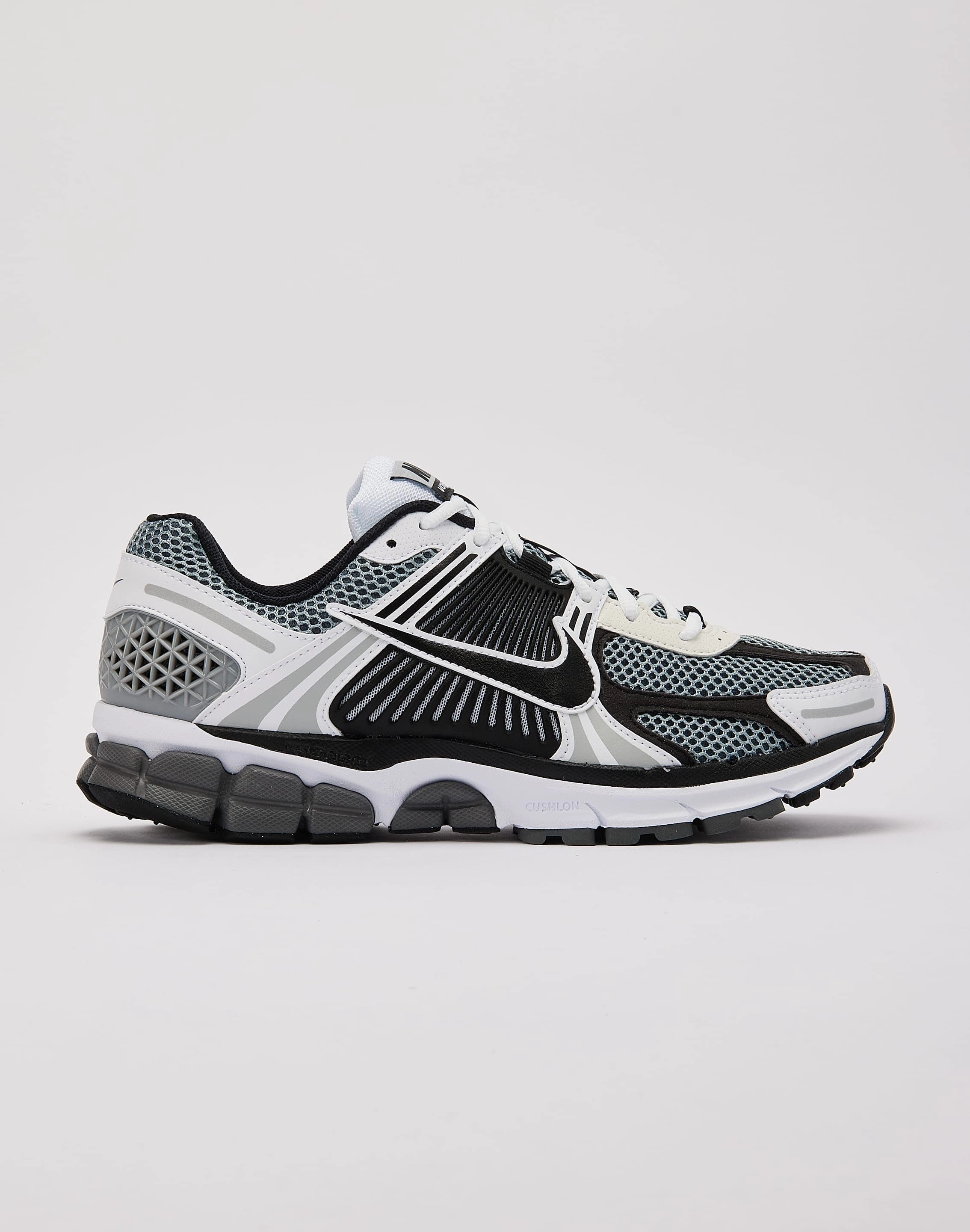 Nike Zoom Vomero 5 SE Fashion trends Seasonal wear