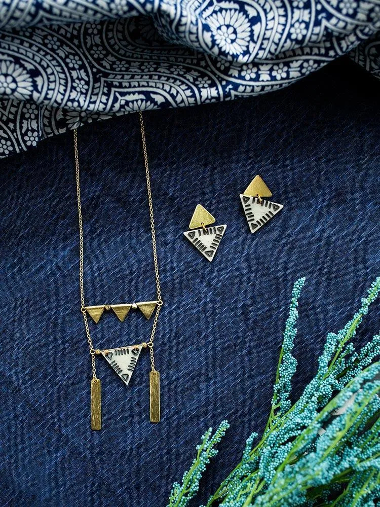 Oblique Triangle Earrings - Gold