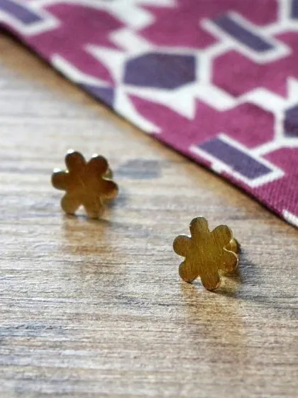 Petite Flower Studs - Gold