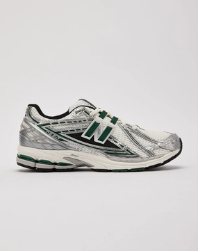 Recycled fashion materials New Balance 1906R Outerwear options