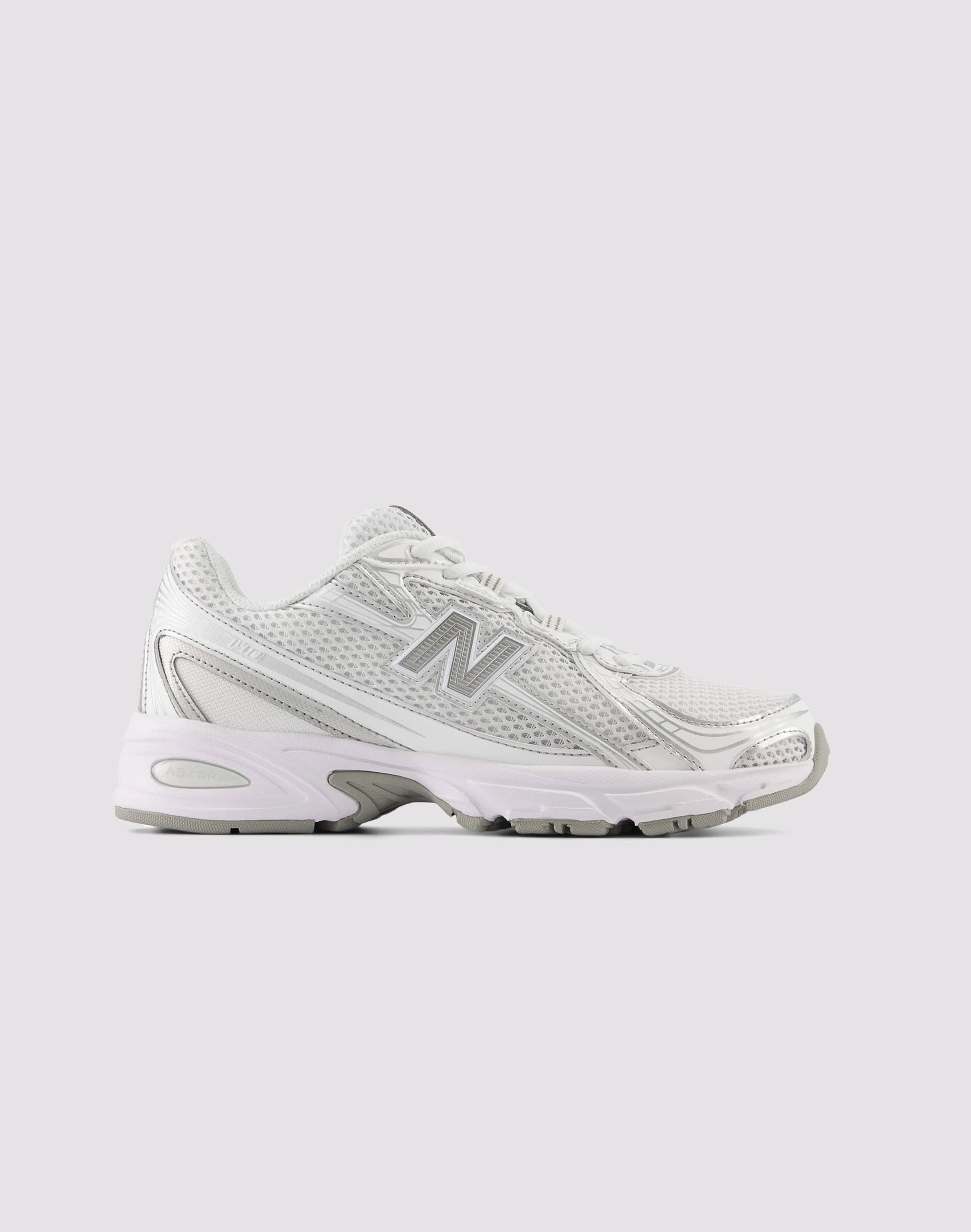Runway fashion New Balance 740 Fashion must - haves