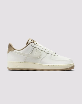 Runway fashion Nike Air Force 1 Low LV8 Minimalist fashion