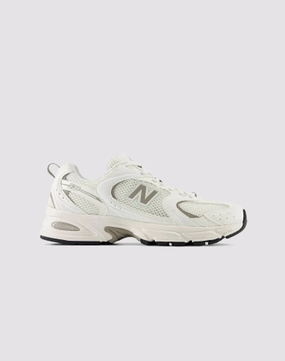 Seasonal wear New Balance 530 Fashion shows