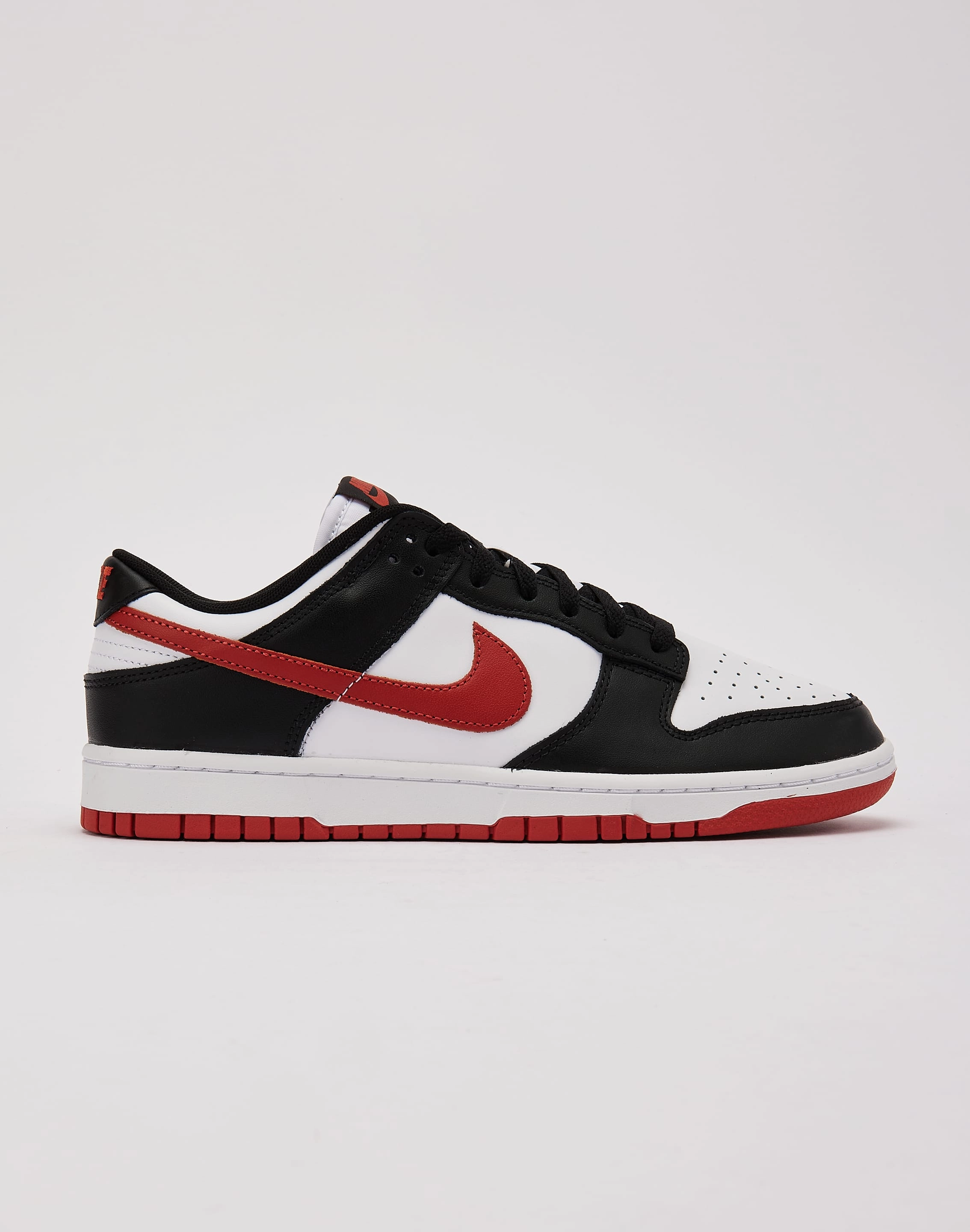 Seasonal wear Nike Dunk Low Modern fashion