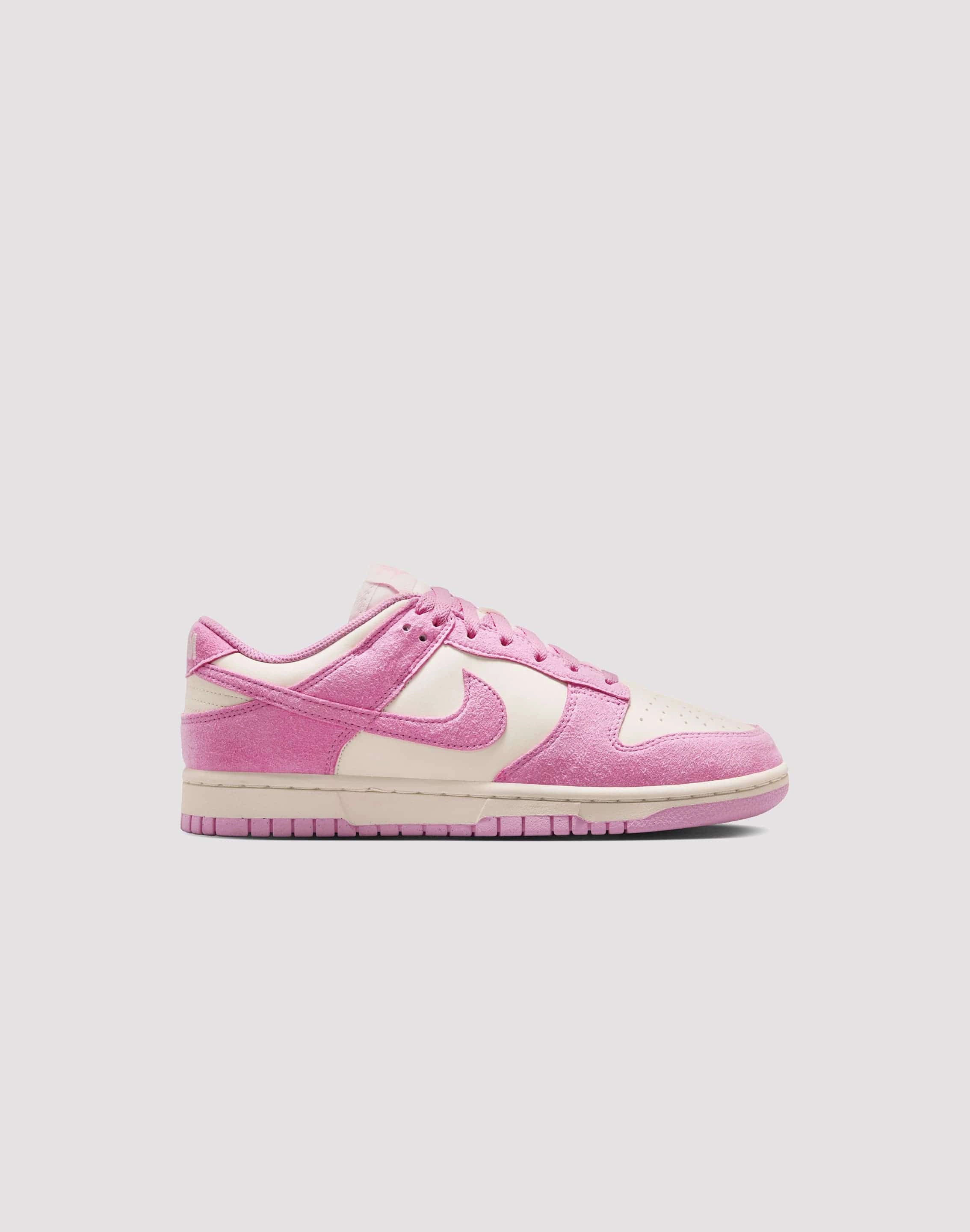 Smart casual wear Nike Dunk Low "Sail/Pink Rise" Fashion catalog