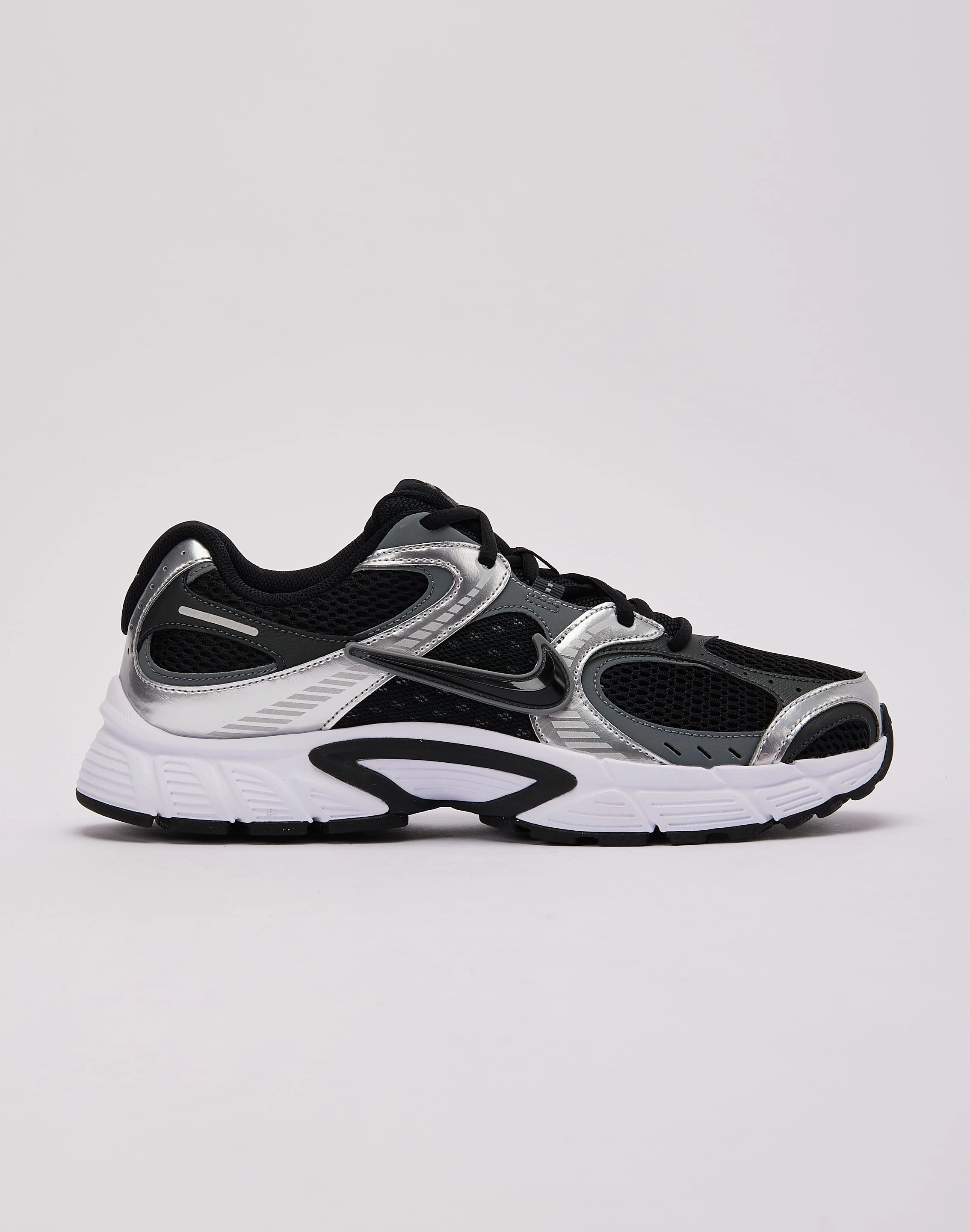 Smart fashion (wearables) Nike V5 RNR Lace - detailed fashion