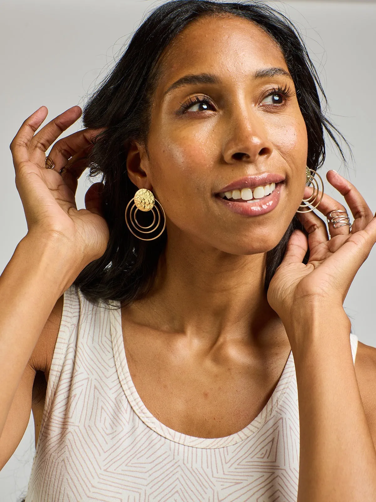 Sol Stud Earrings - Gold
