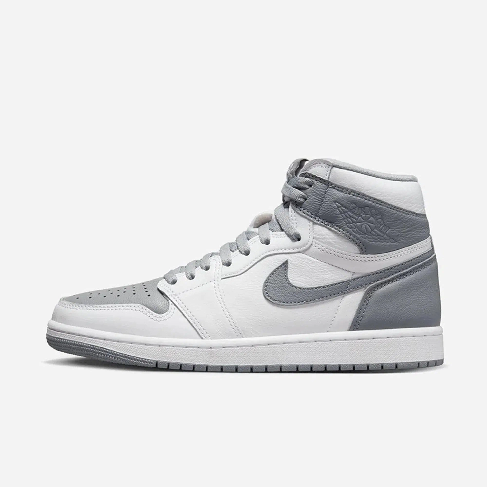 streamlined life (Men's) Air Jordan 1 Retro High OG 'Stealth' (2022) 555088-037 your everyday edge
