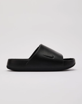 Street fashion Nike Calm Slides Sustainable fashion practices