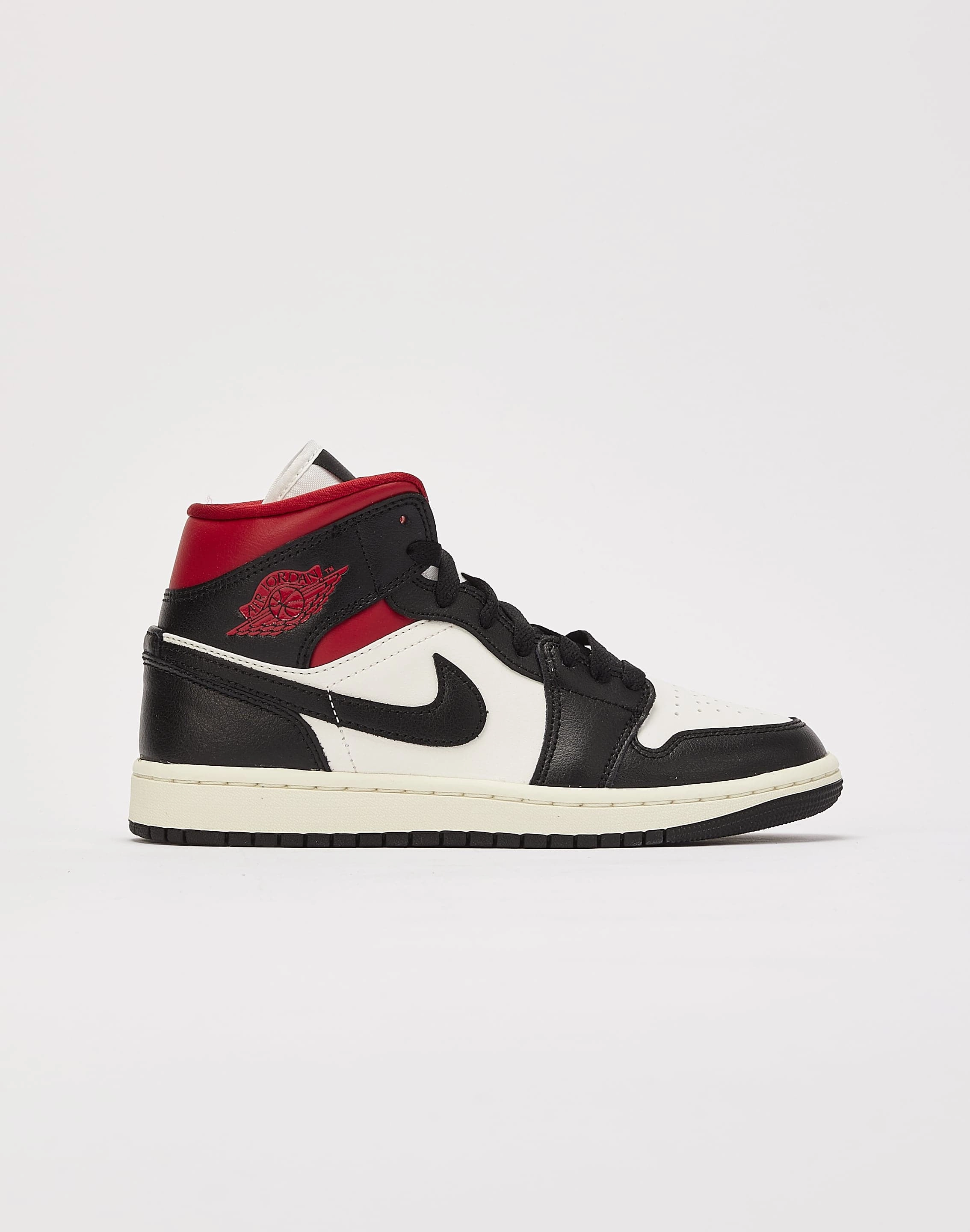 Jordan Air Jordan 1 Mid Apparel finds Fashion catalog