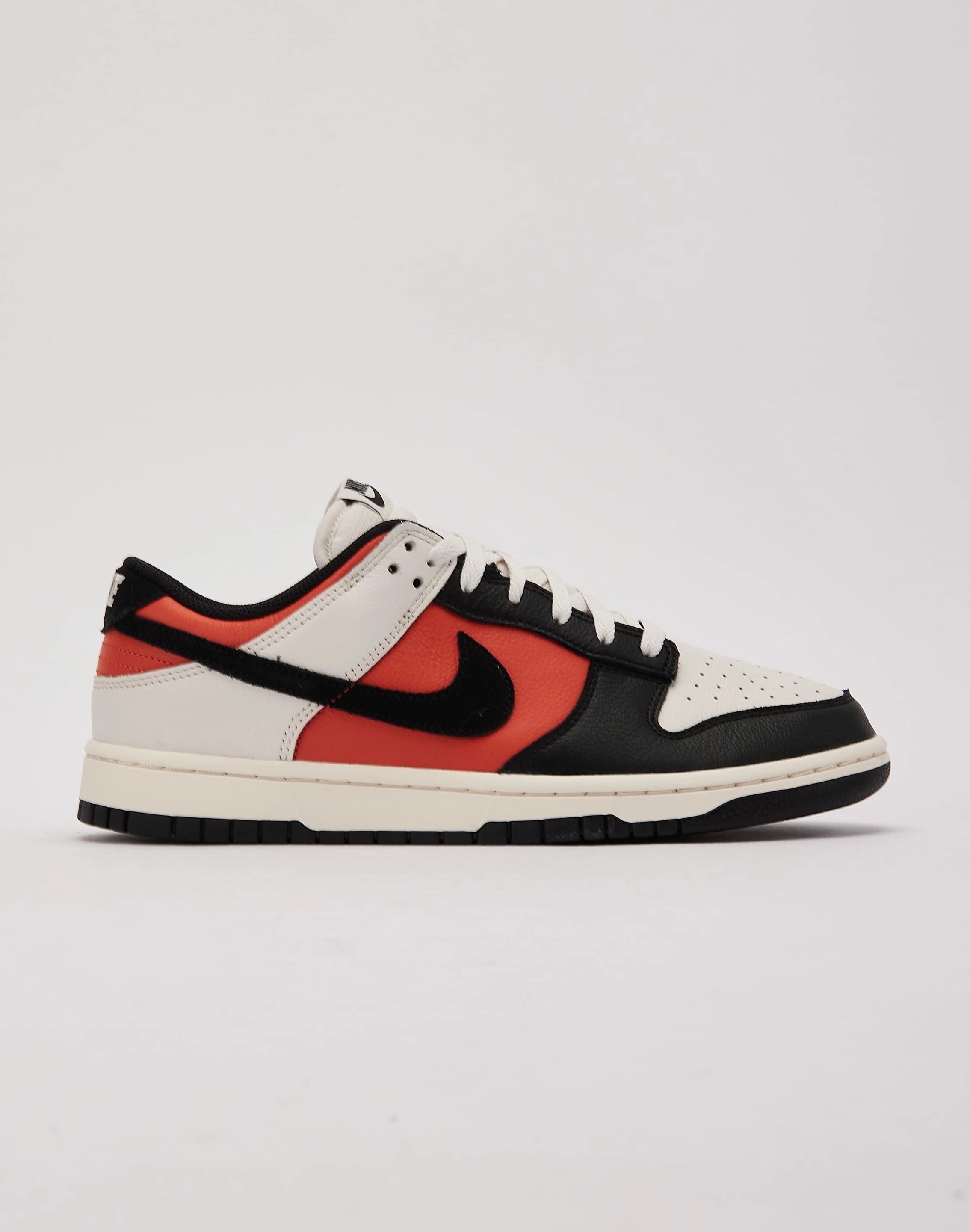 Fashion technology Nike Dunk Low Retro Organic fashion products