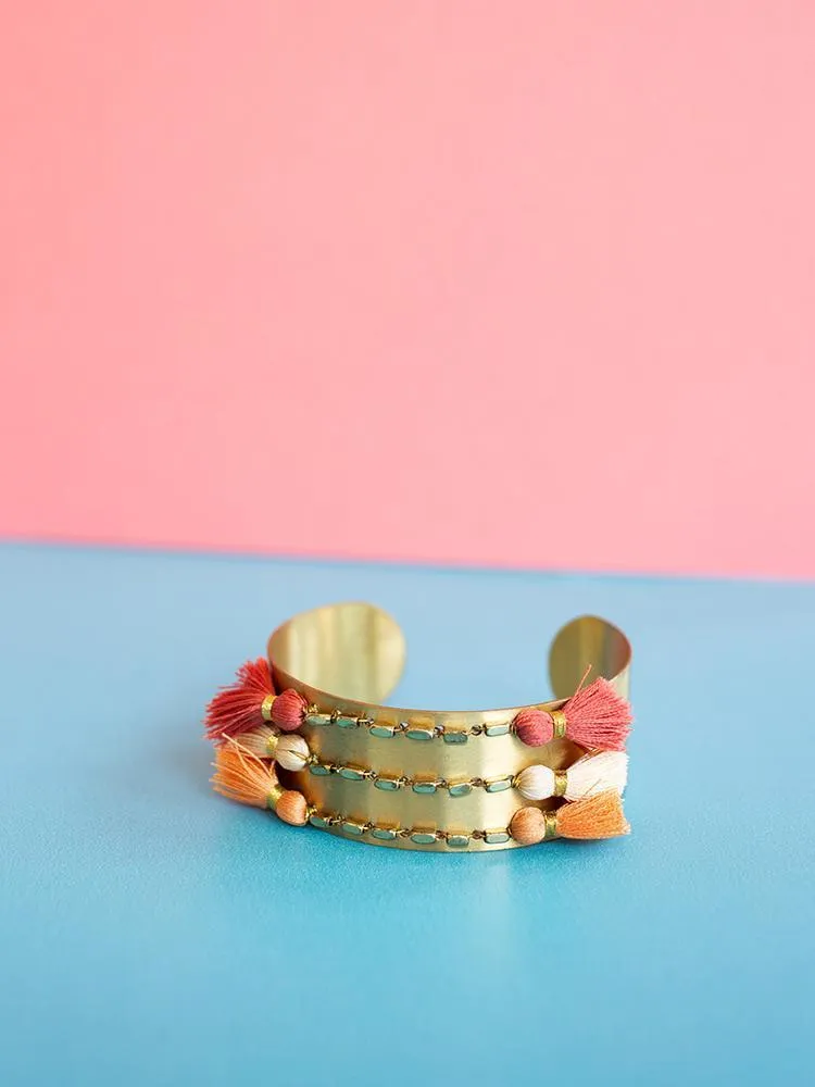 Summer Tassel Bracelet - Peach