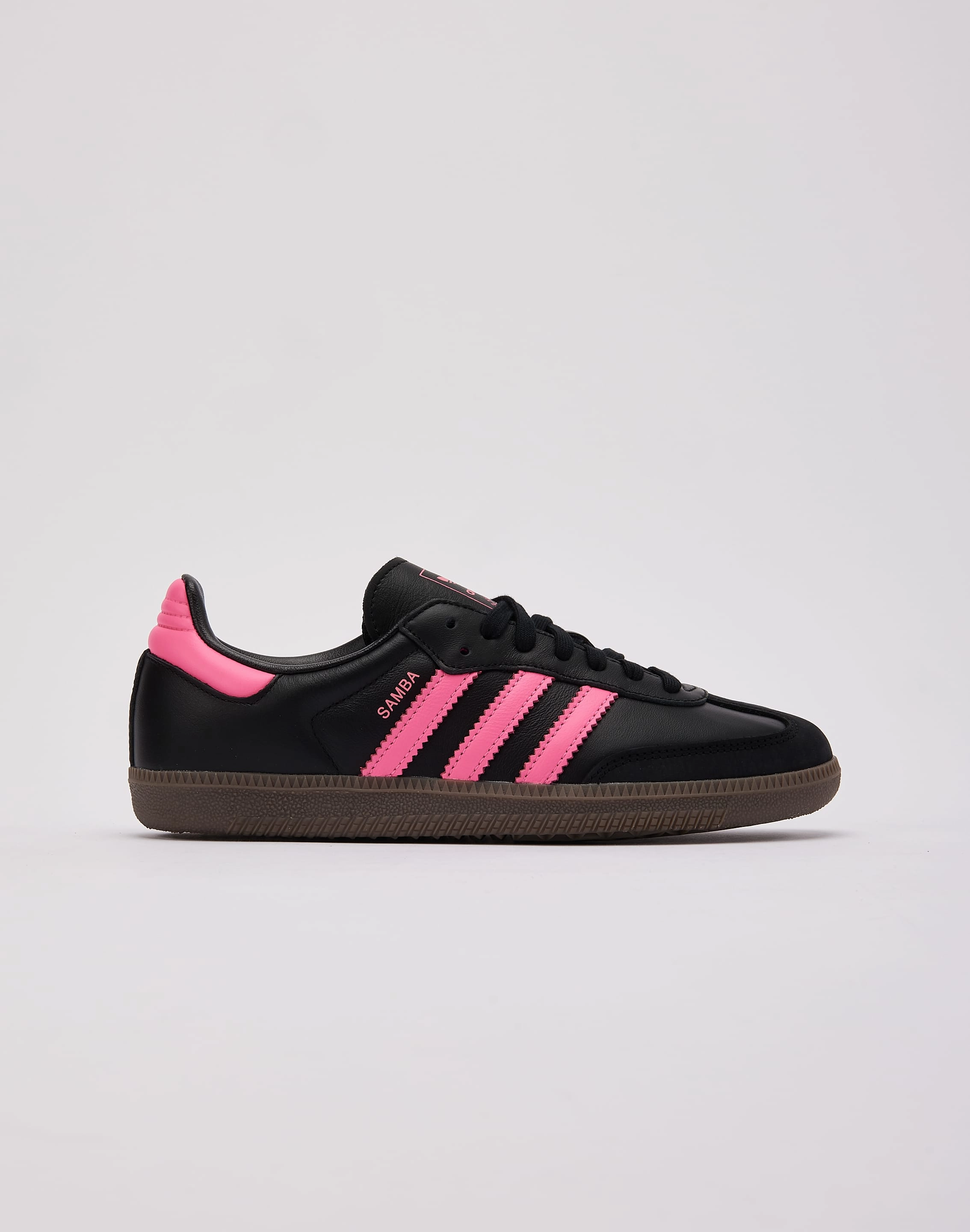Sustainable fashion Adidas Samba OG Modern fashion
