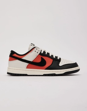 Sustainable fashion Nike Dunk Low Retro Minimalist fashion
