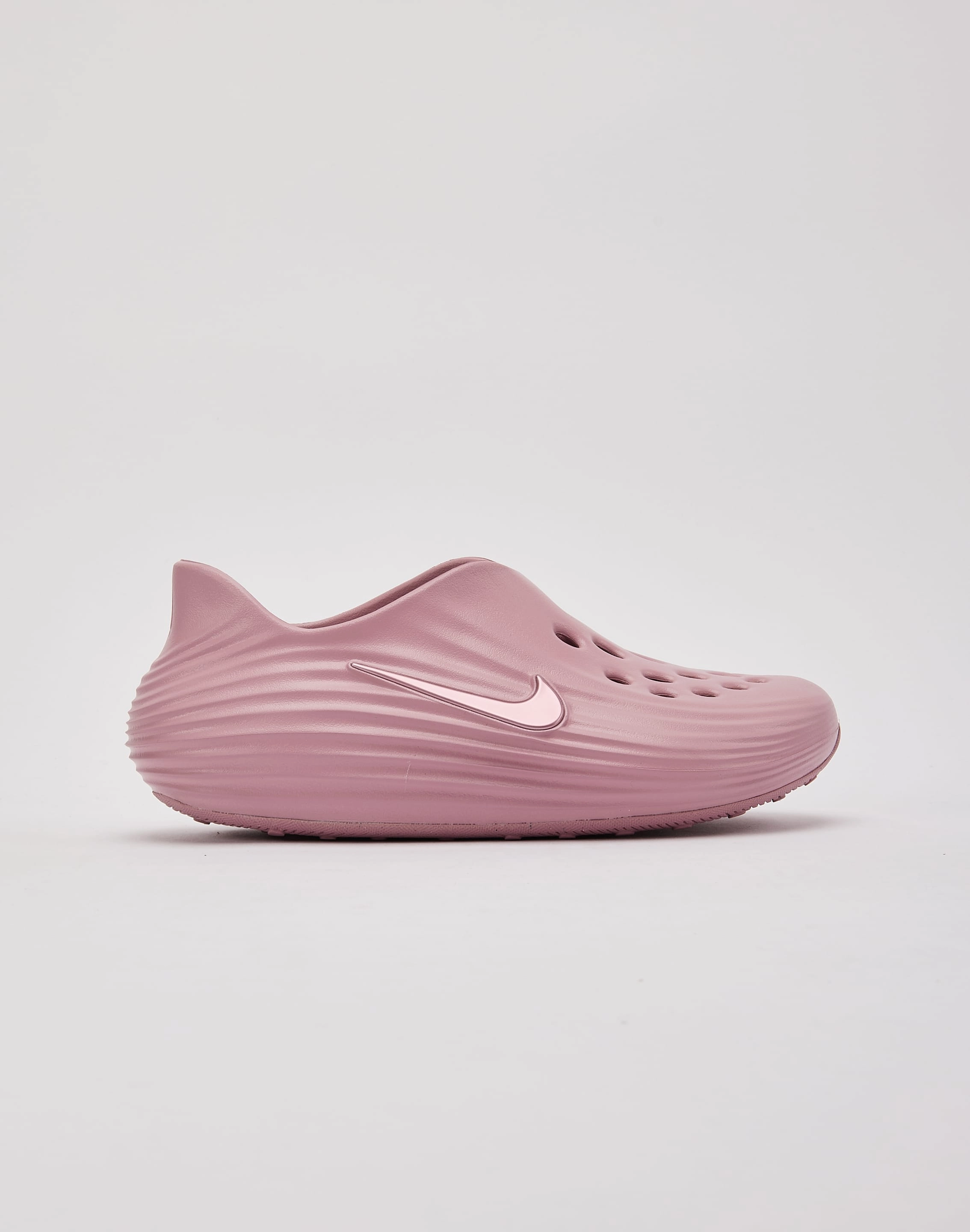 Sustainable fashion Nike ReactX Rejuven8 Activewear gear