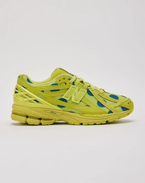 Sustainable fashion practices New Balance 1906R Clothing and accessories