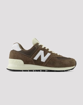 Swimwear selections New Balance 574 Fashion trends