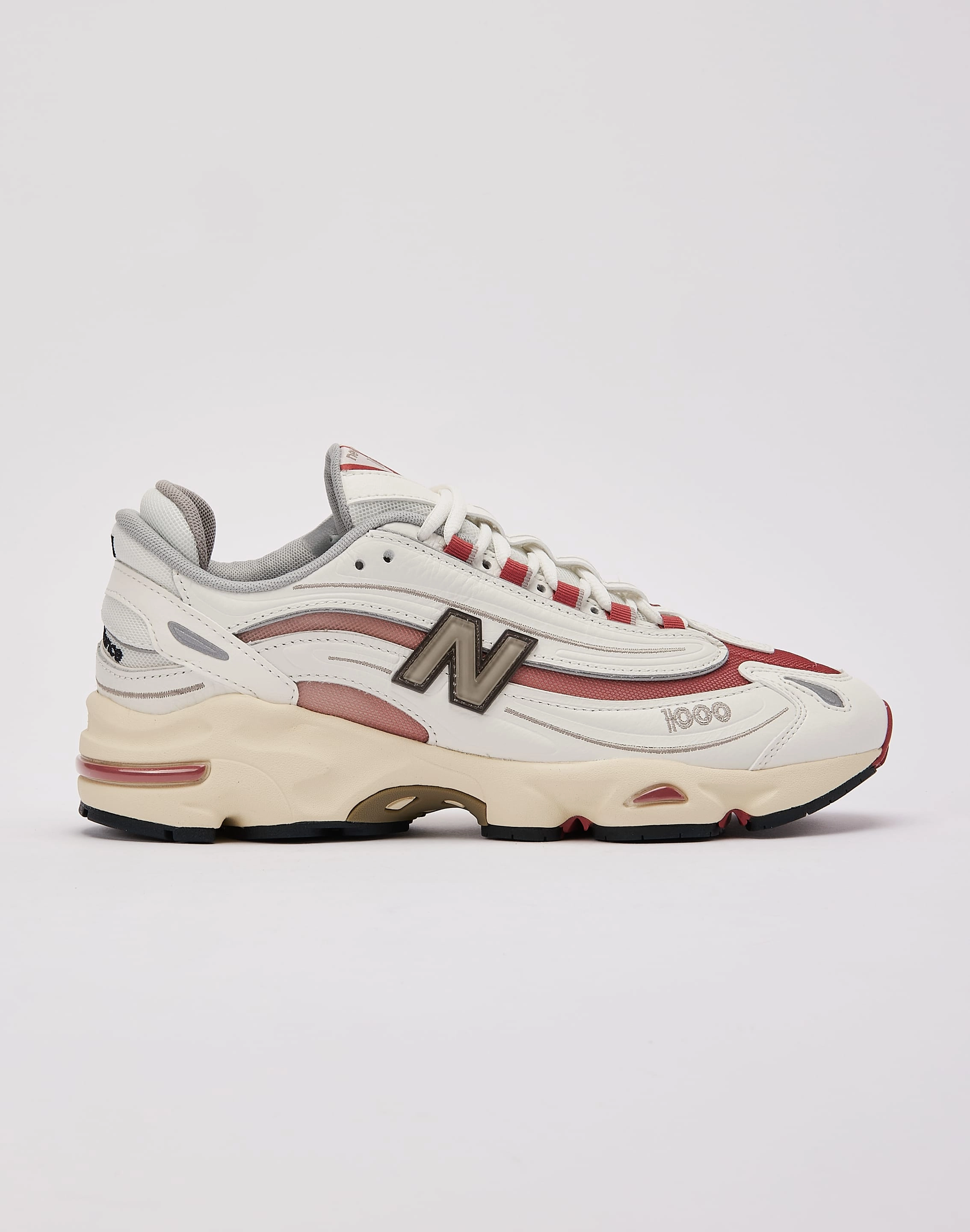 Upcycled fashion New Balance 1000 Fashion collections